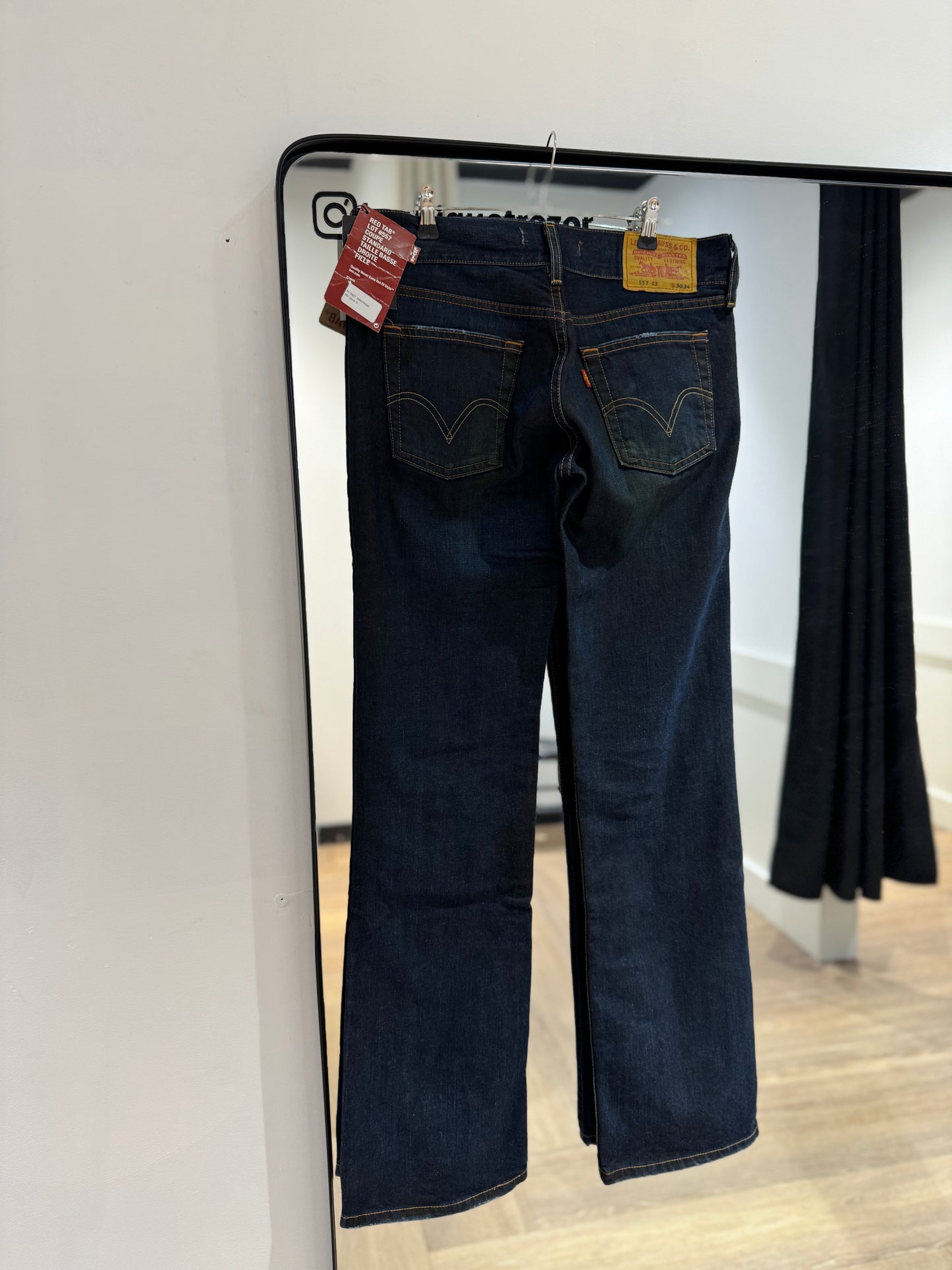 Jean Levi’s 557 38