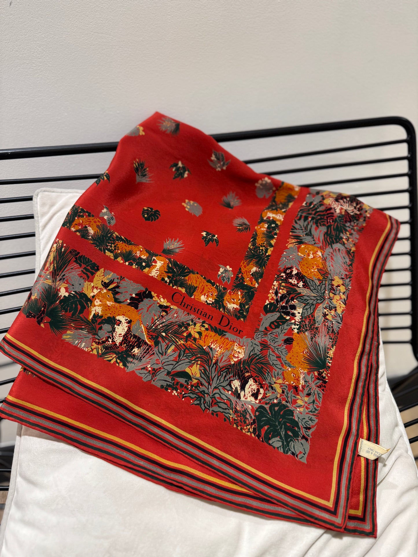 Foulard en soie Christian Dior vintage