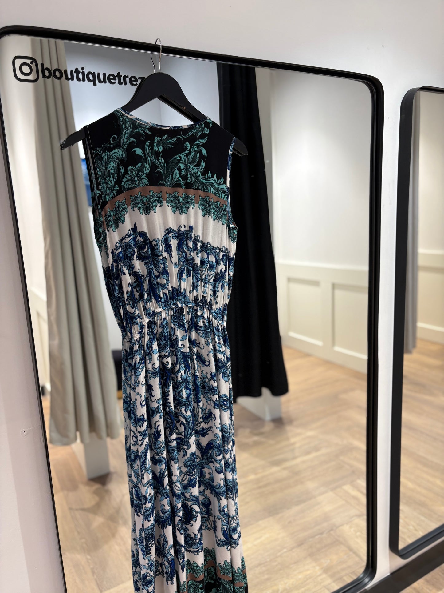 Robe longue à motifs S
