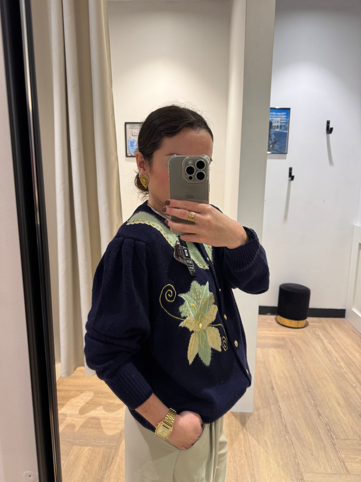 Cardigan vintage à broderies L