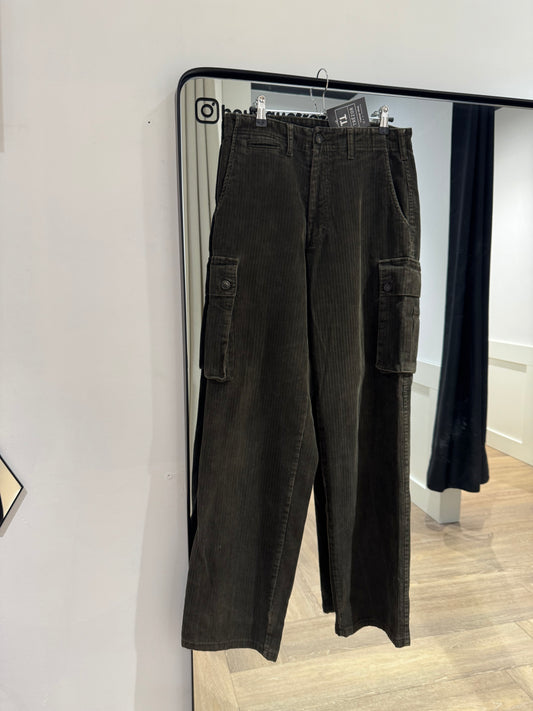 Pantalon cargo en velours 40
