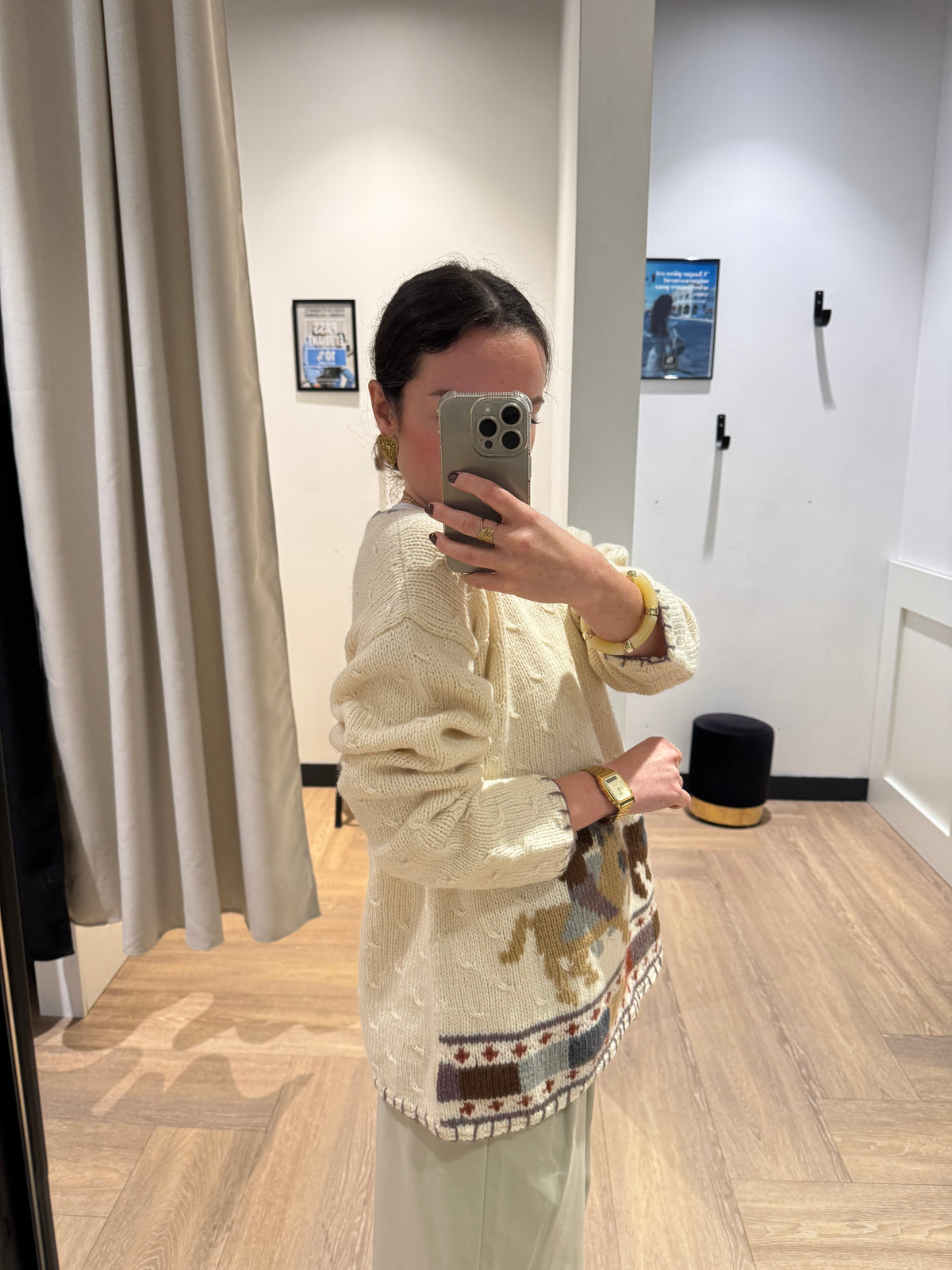 Pull d’hiver vintage à motifs M
