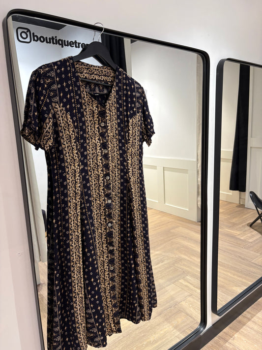 Robe vintage à motifs L