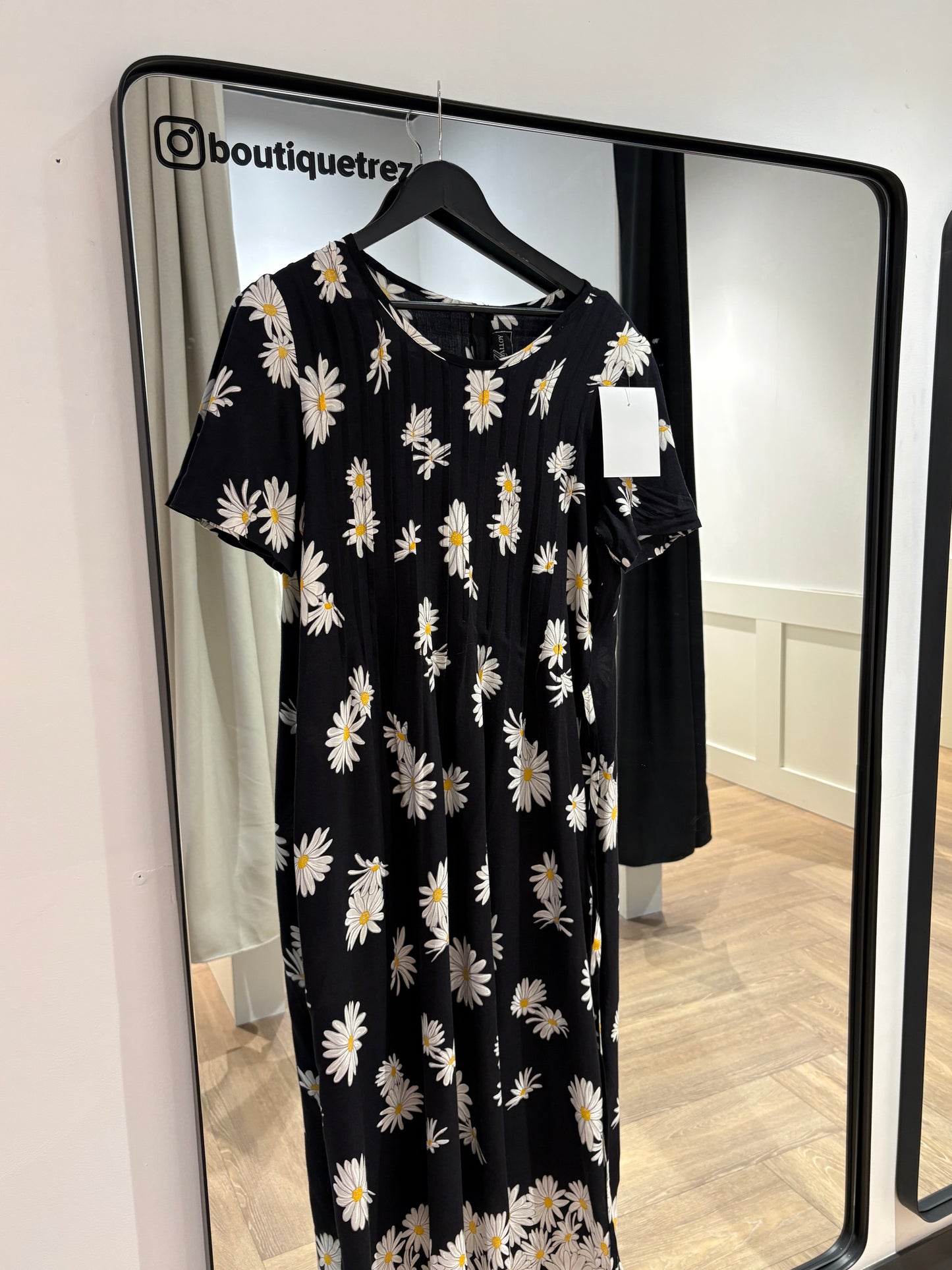 Robe vintage à fleurs L