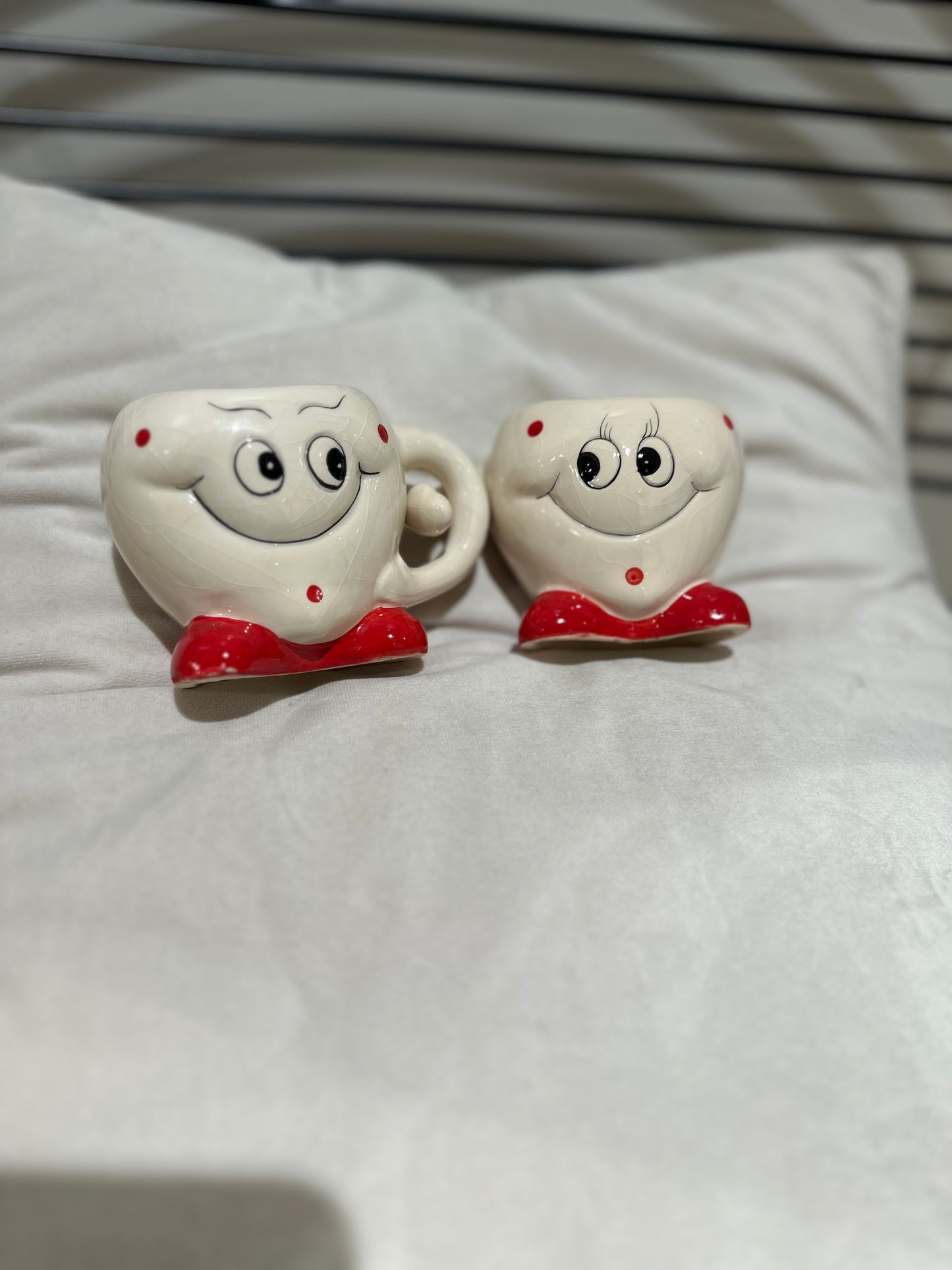 Lot de 2 tasses en céramique en forme de coeur vintage