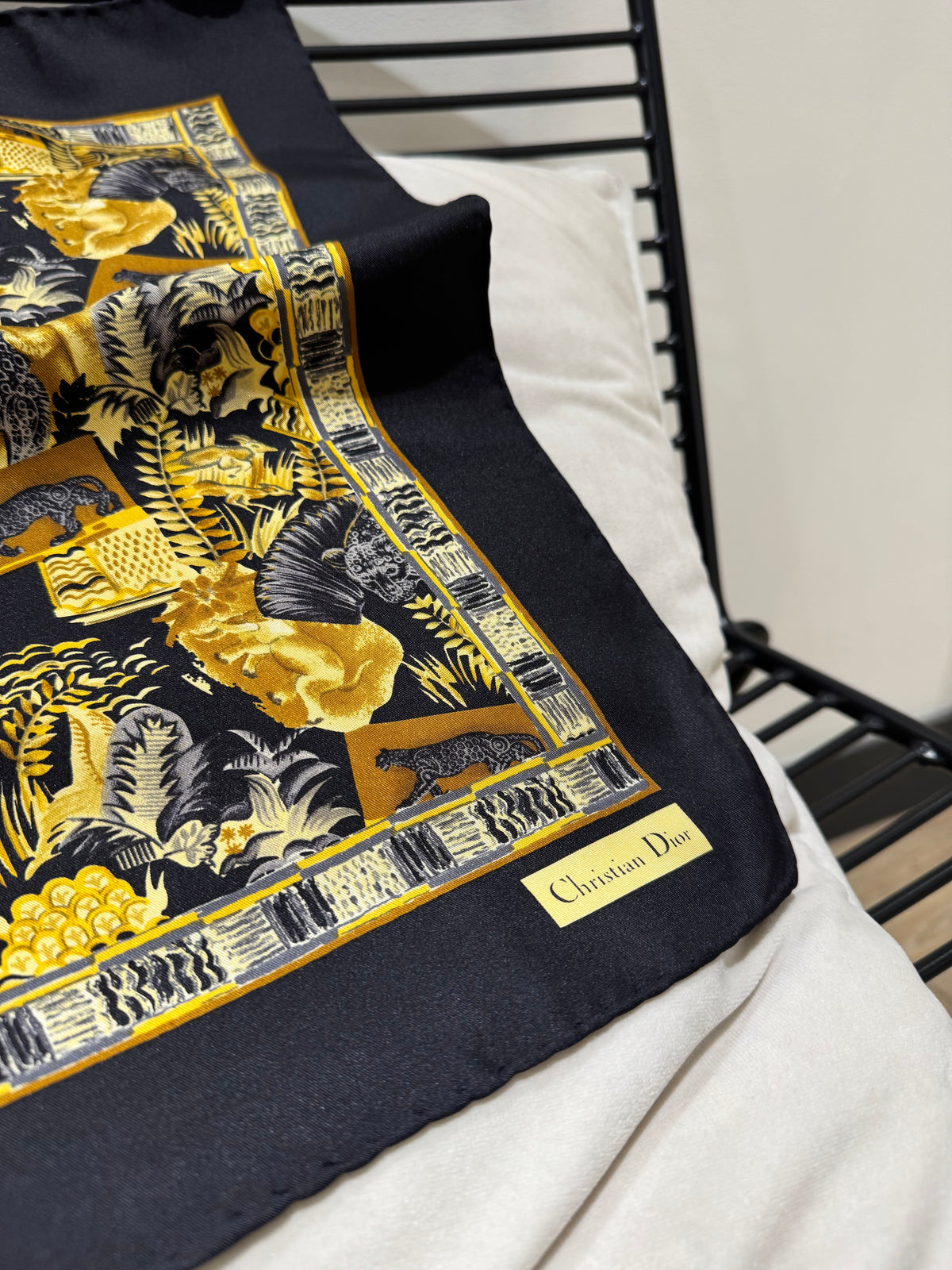 Petit foulard Dior en soie