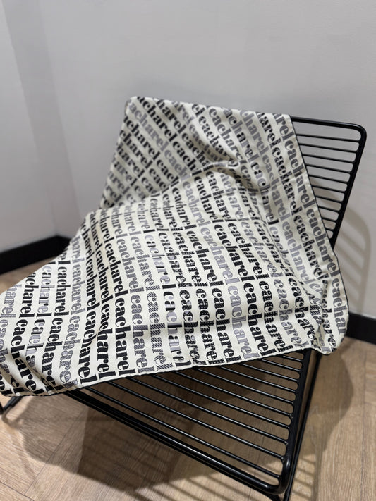 Foulard Cacharel en soie