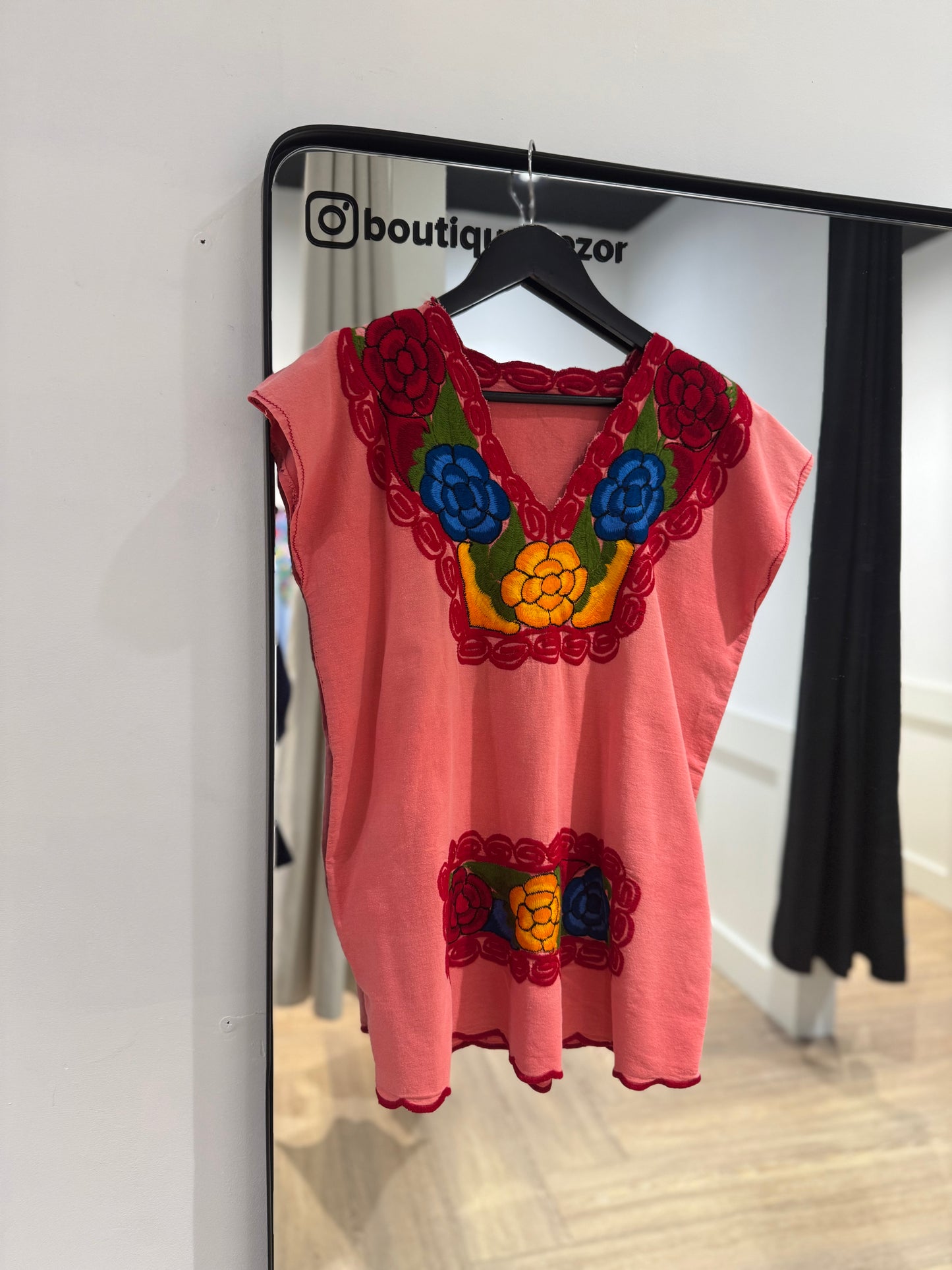 Blouse à broderies fleurs S/M