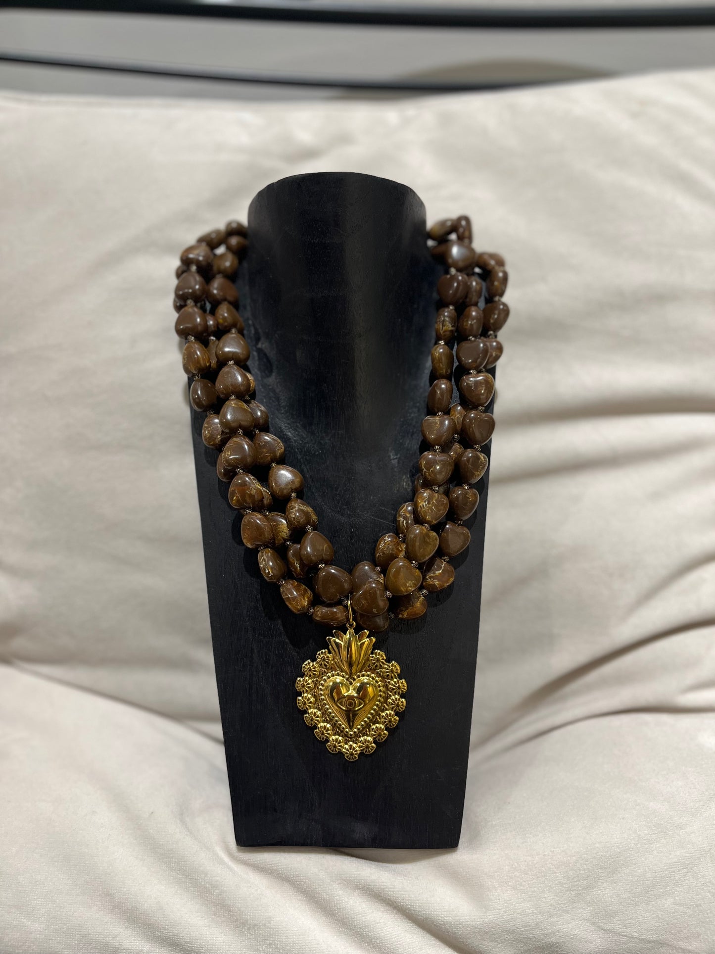 Collier cœur à perles marrons