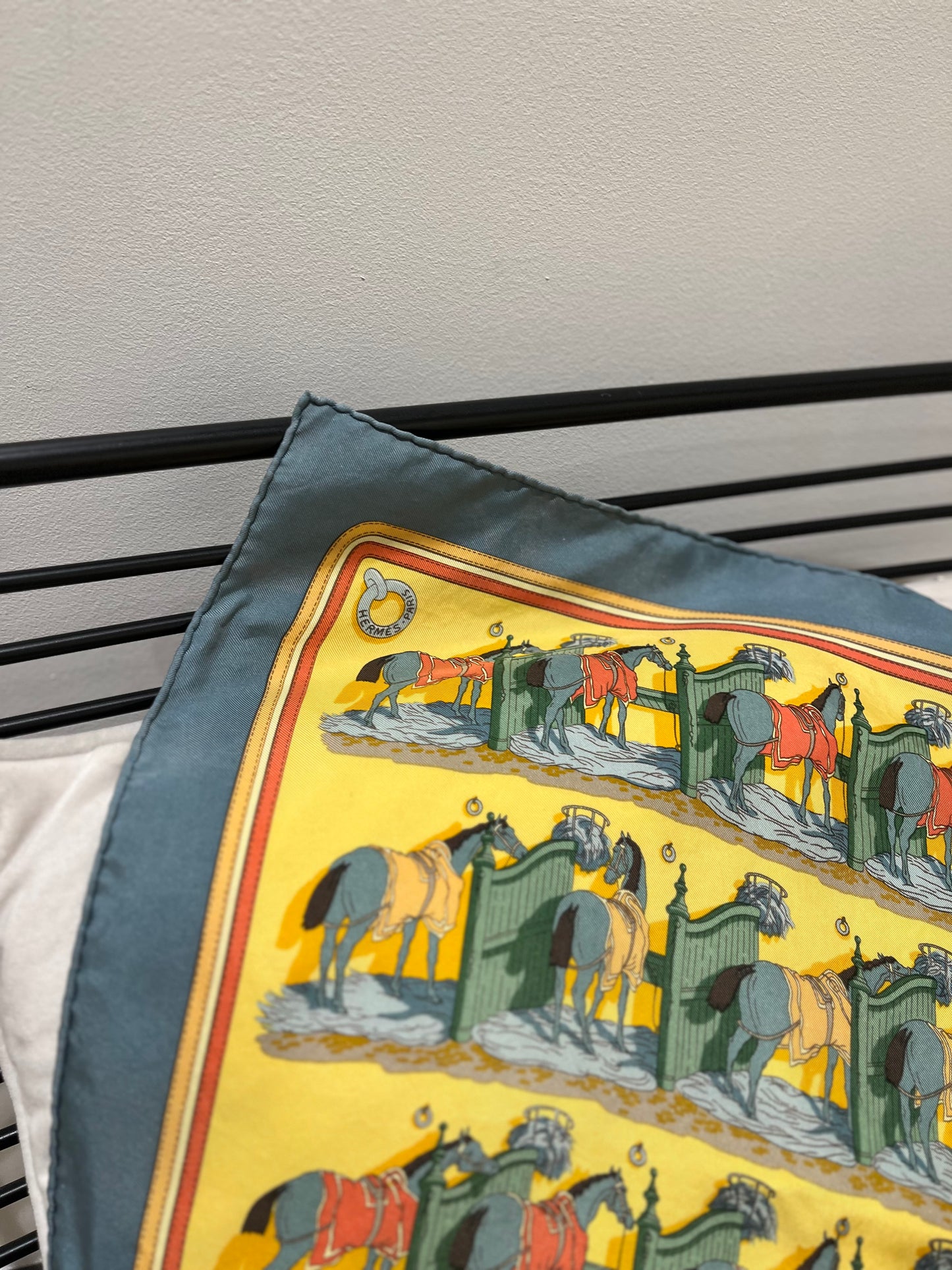 Carré de soie « Hermès »