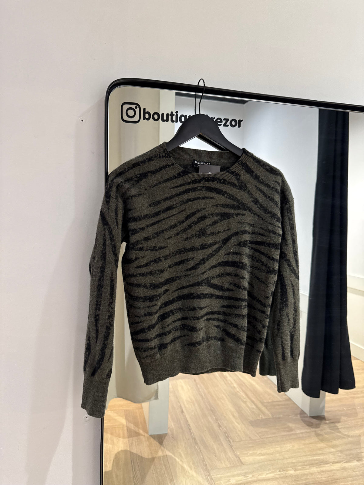 Pull zèbre en cachemire XS/S