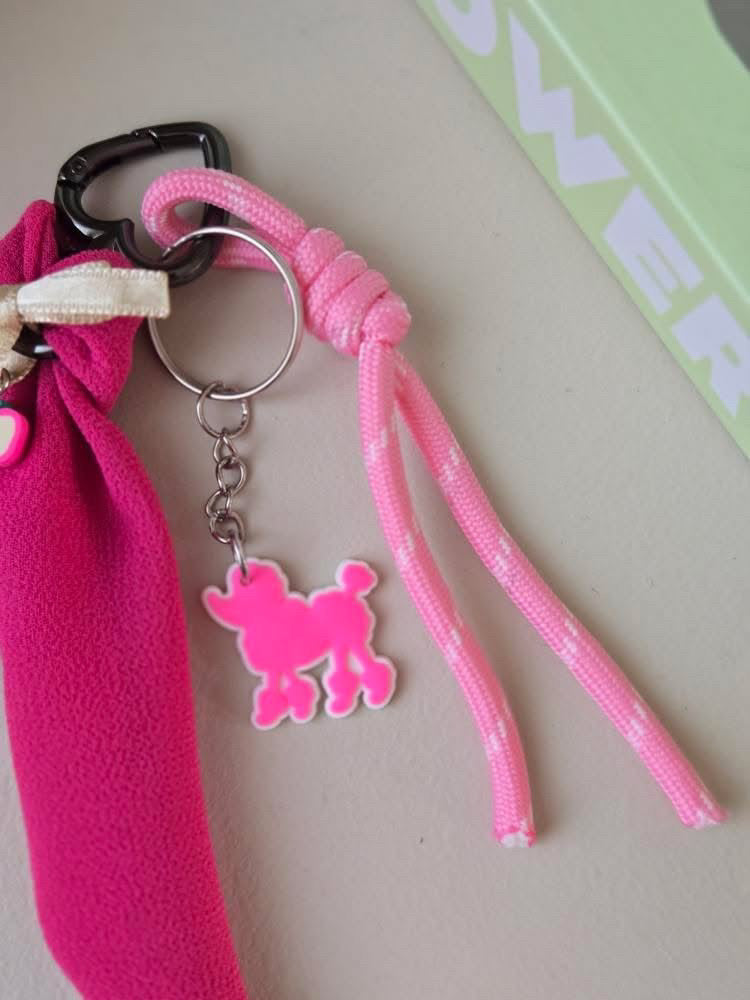 Porte-clés grigri caniche Maison merr X Trézor