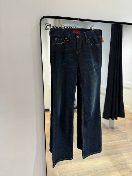 Jean Levi’s 557 38
