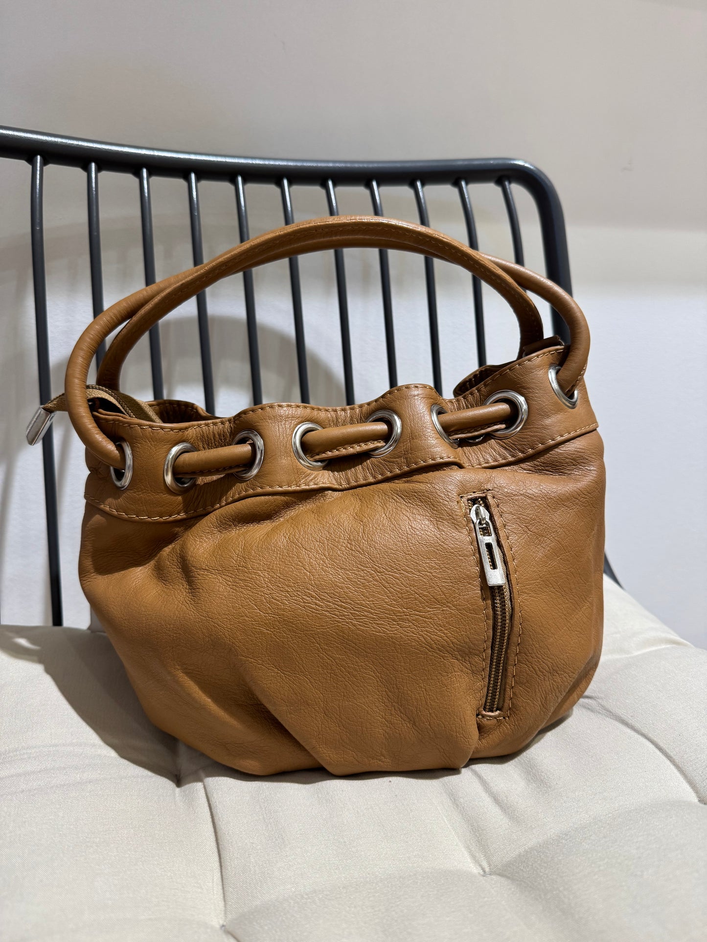 Sac à main en cuir vintage
