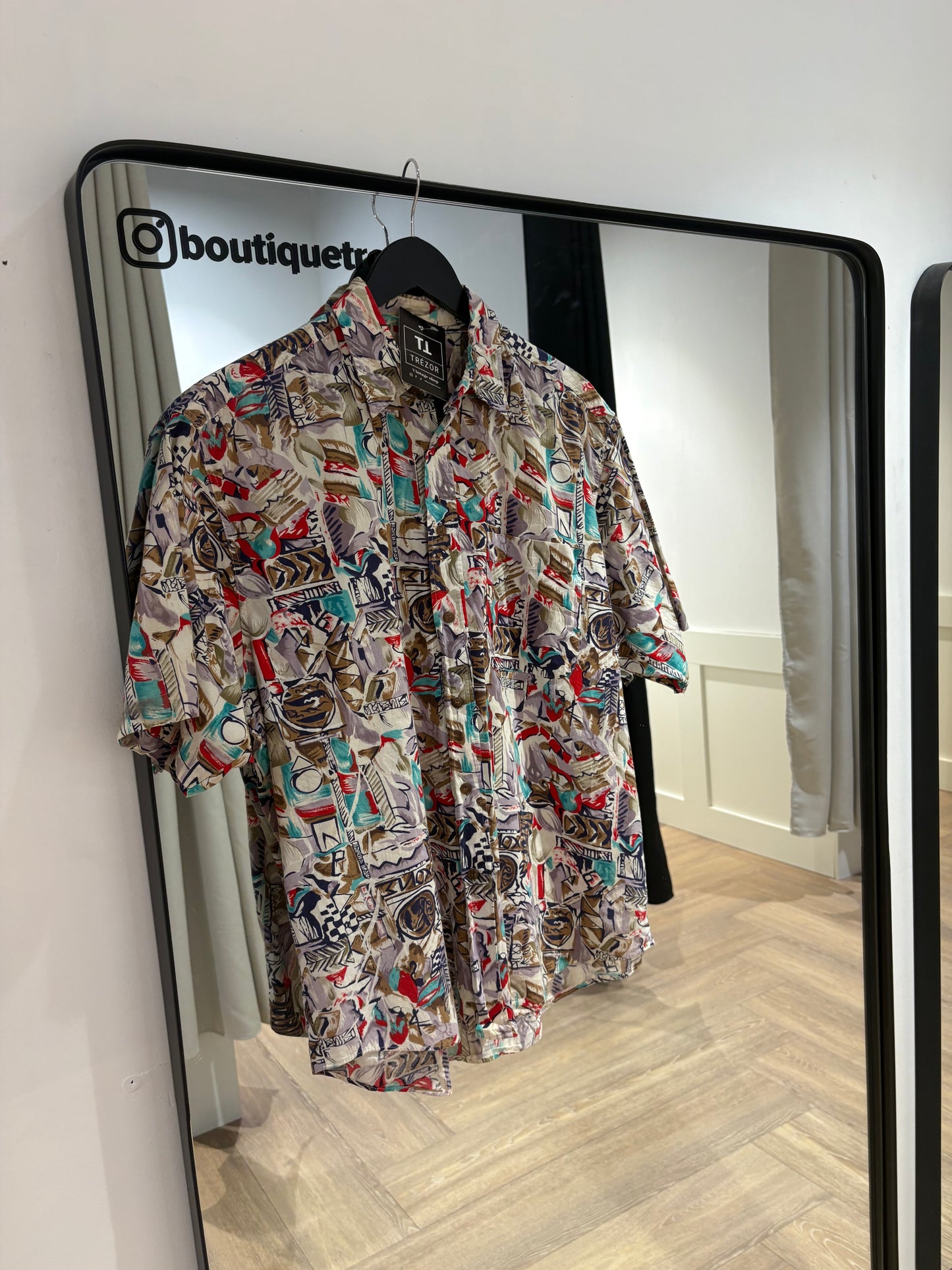 Chemise d’été homme vintage à motifs M