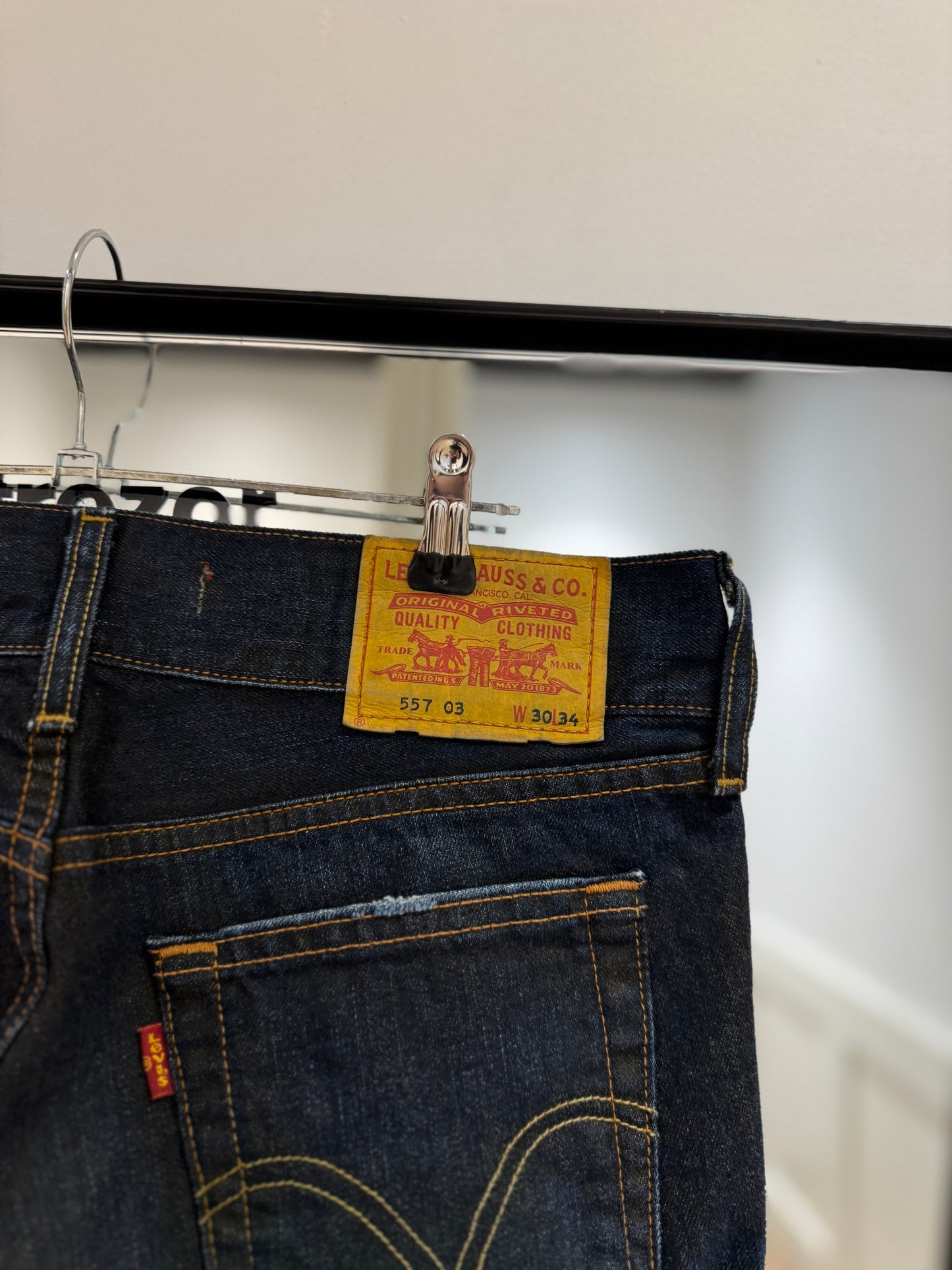 Jean Levi’s 557 38