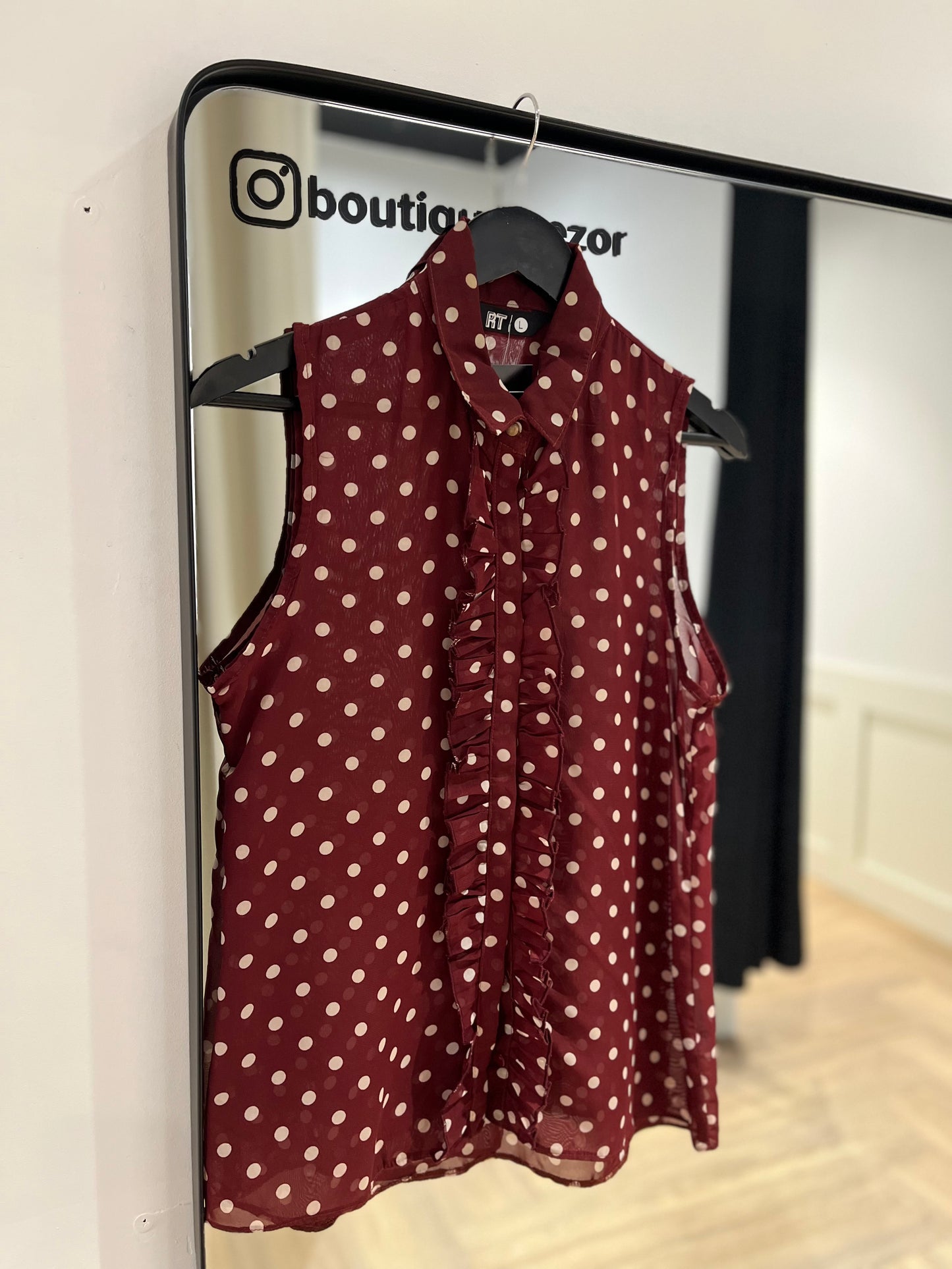 Blouse à pois et volants S/M