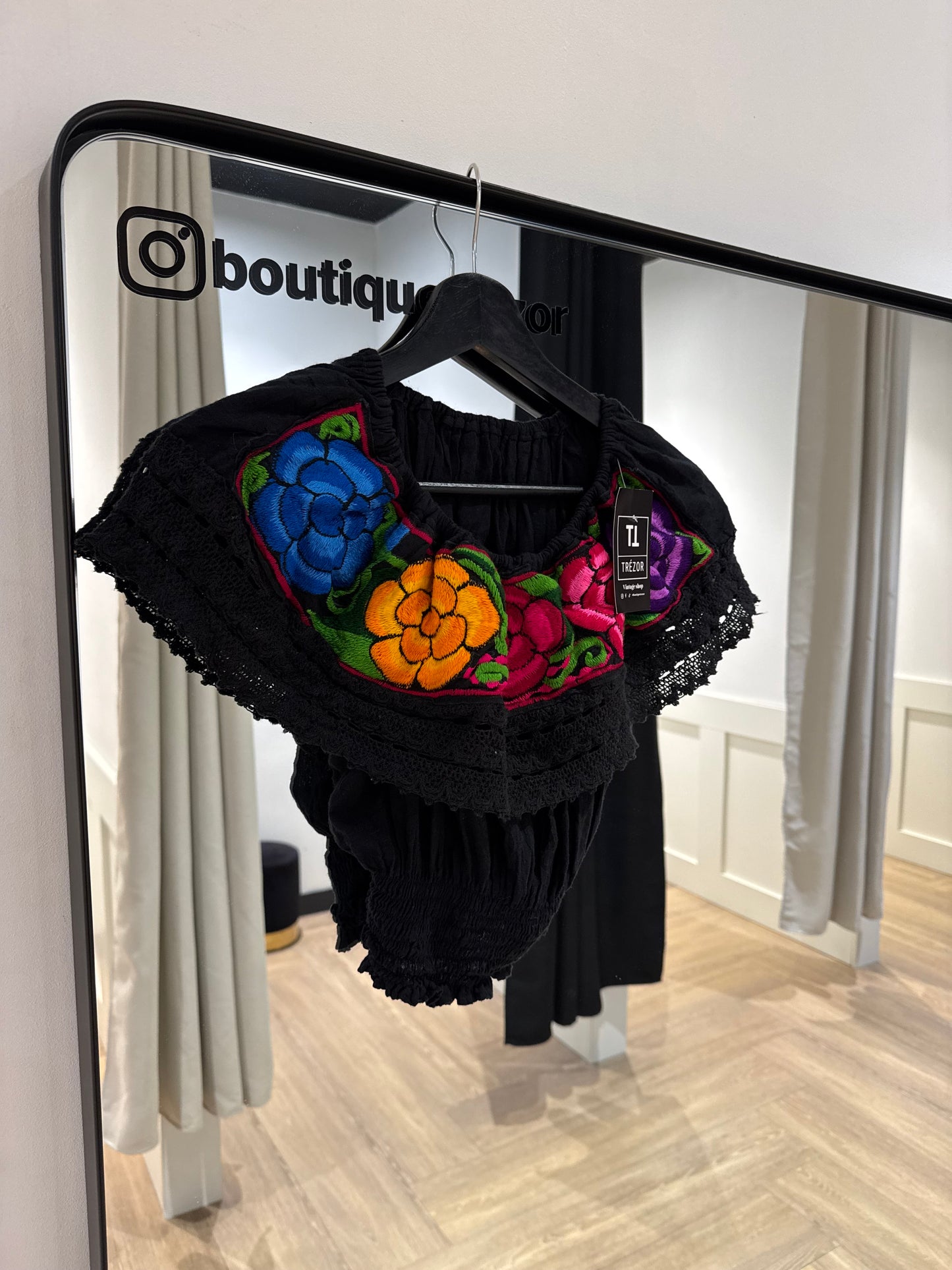 Top à fleurs brodées XS