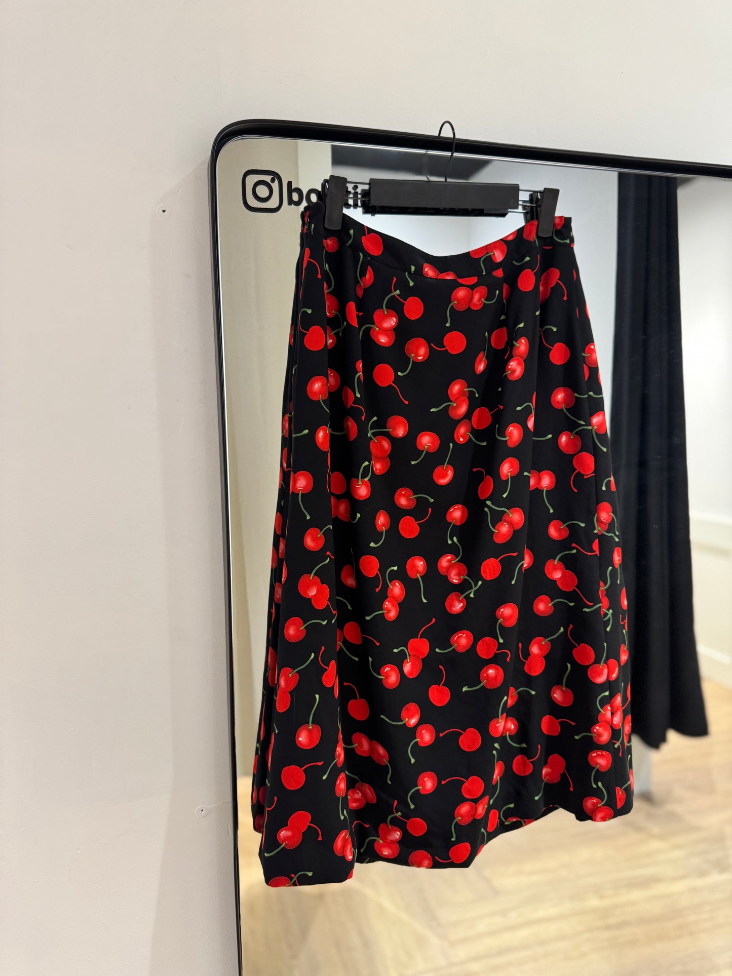 Jupe à motifs cerises 40