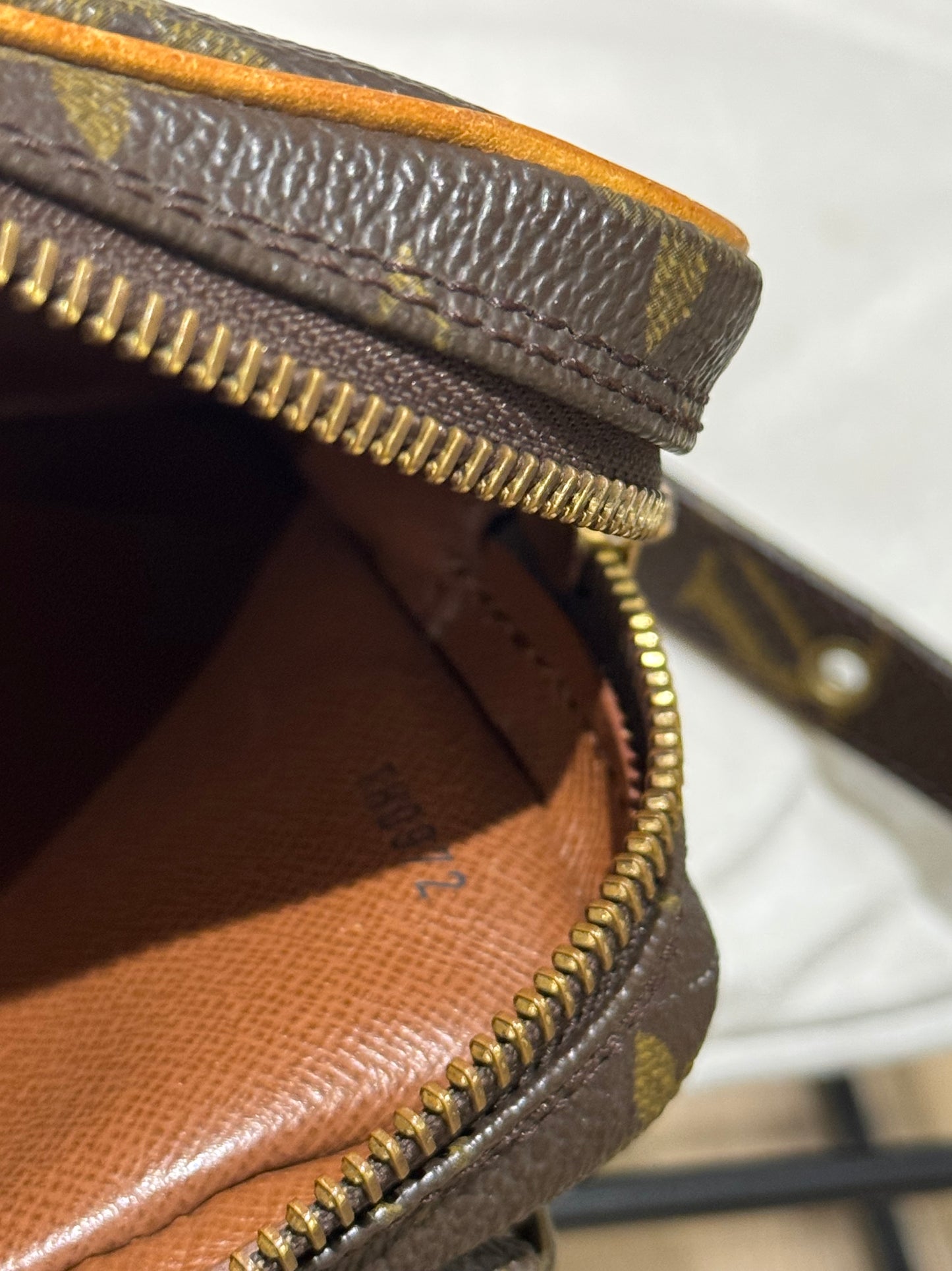 Sacoche bandoulière Louis Vuitton