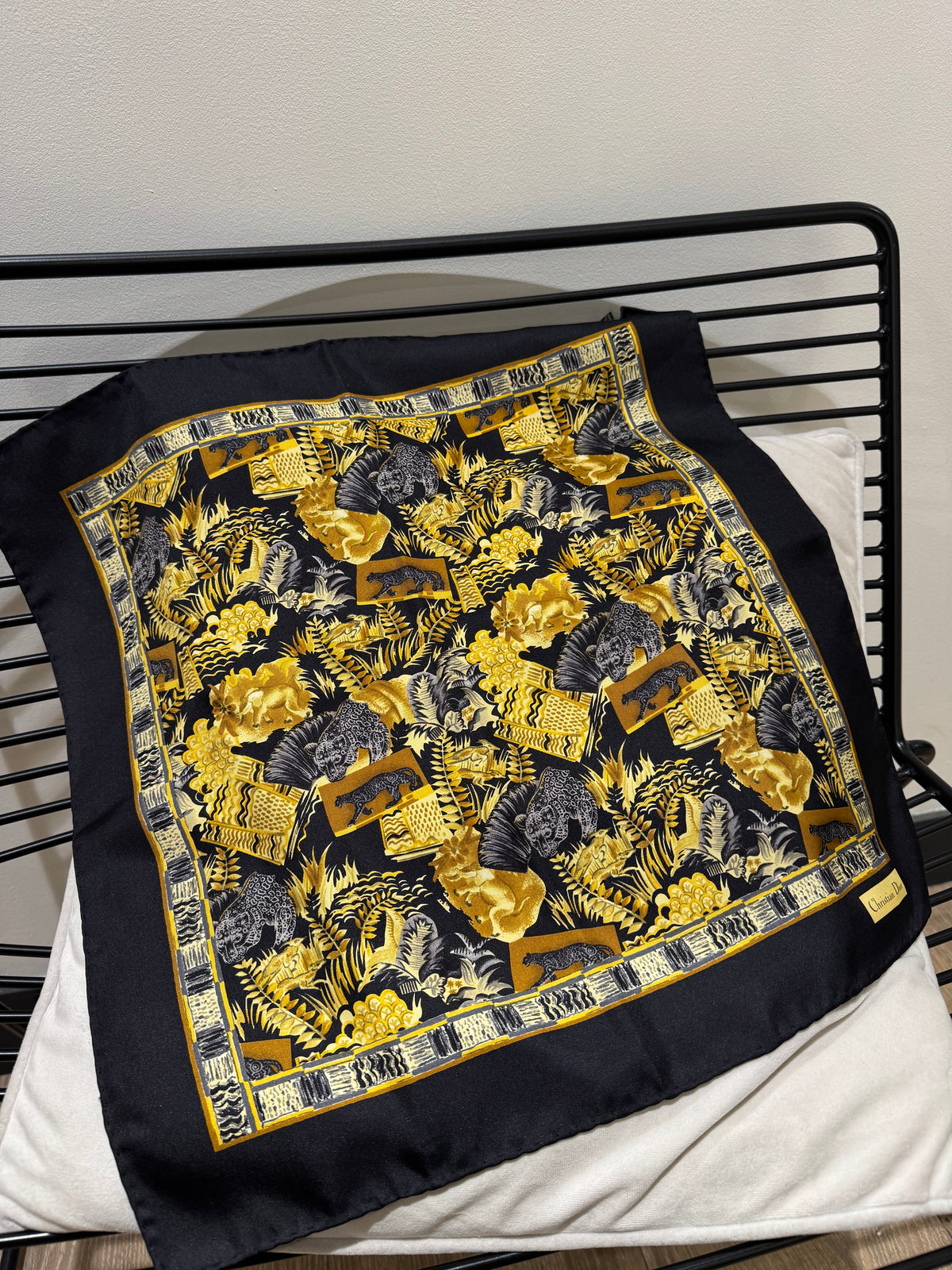 Petit foulard Dior en soie