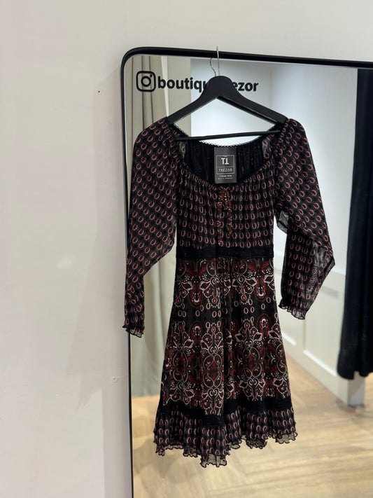 Robe courte à motifs S