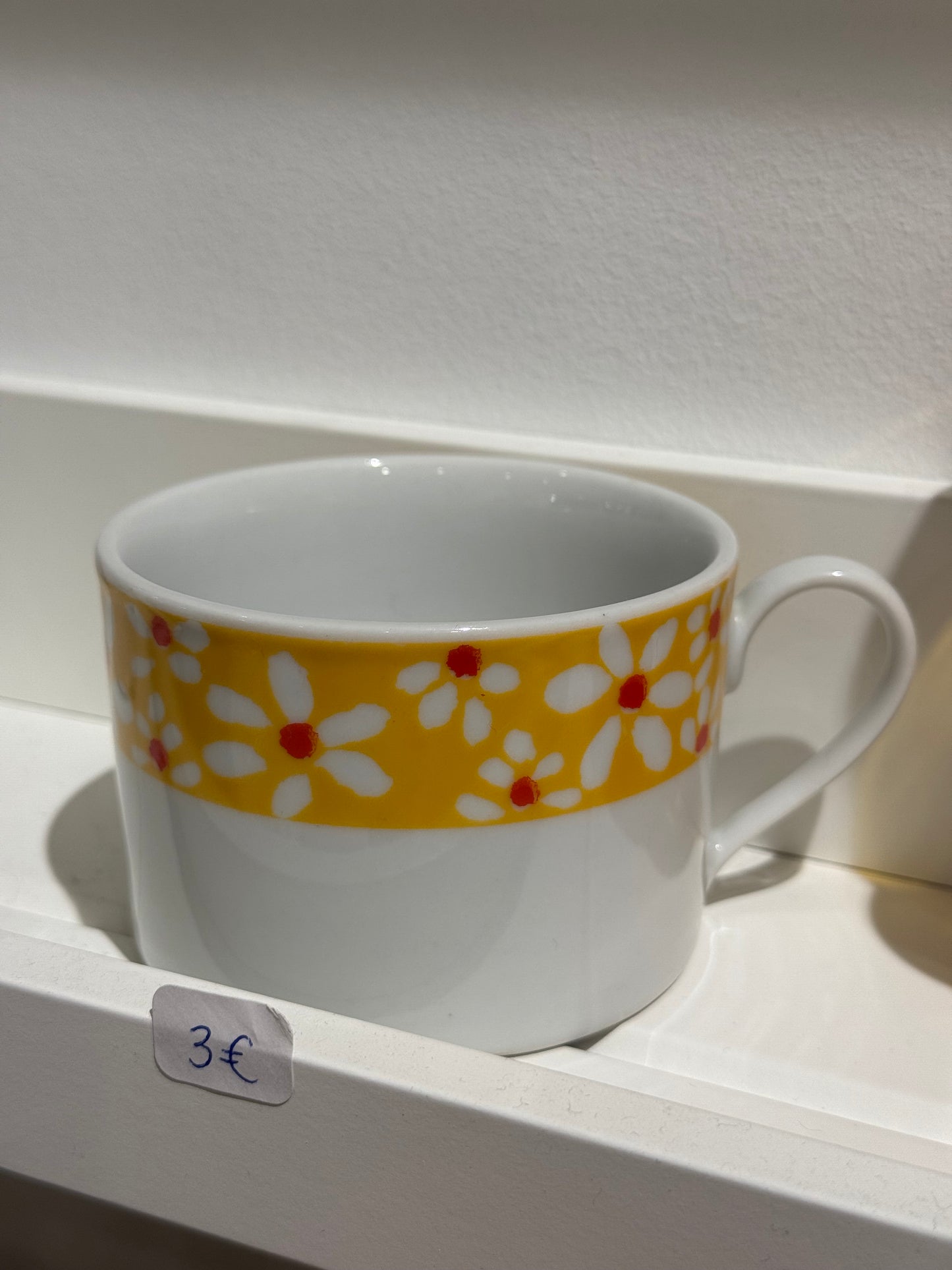 Tasse vintage fleurs en porcelaine