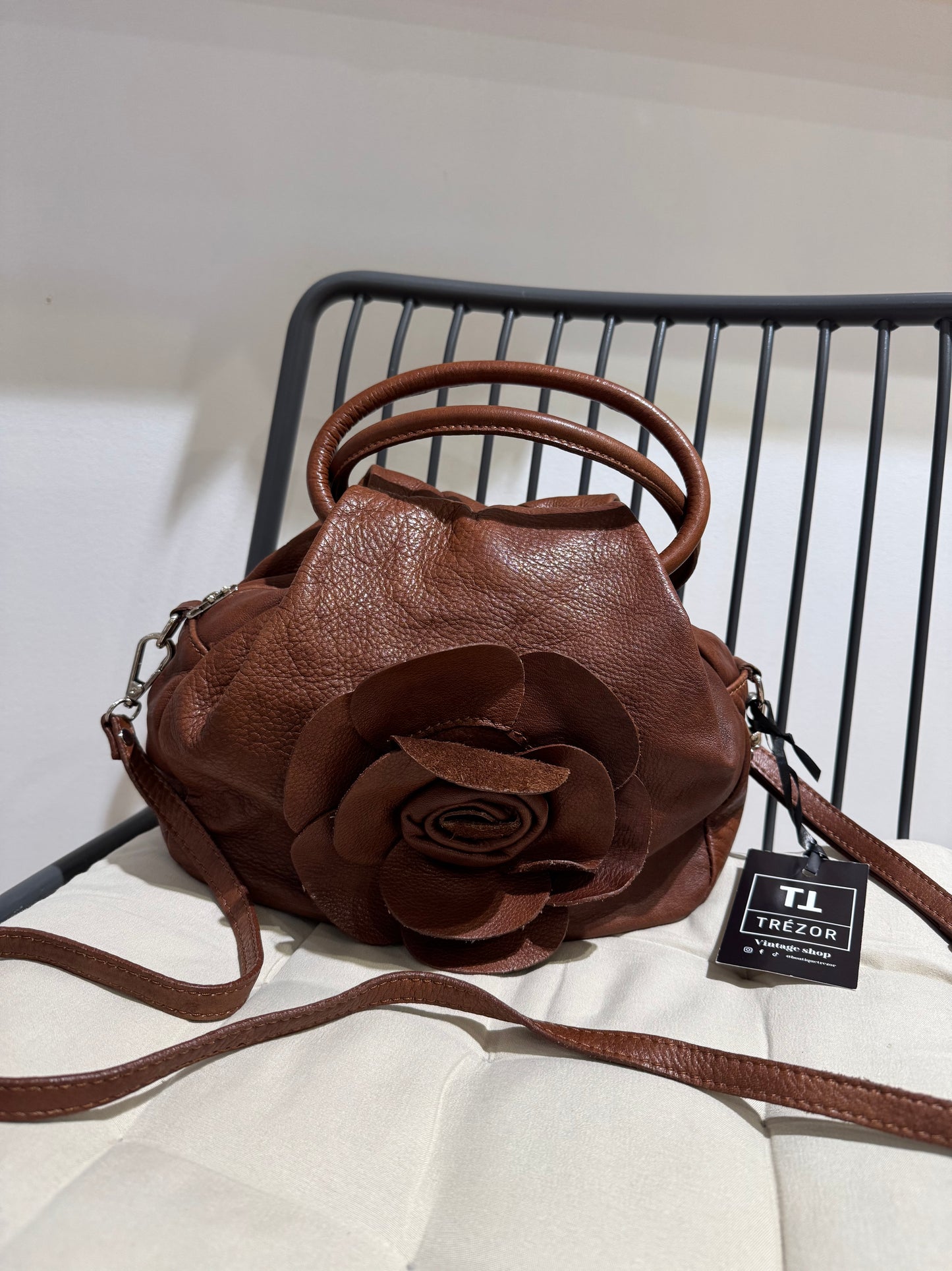 Sac en cuir vintage fleur