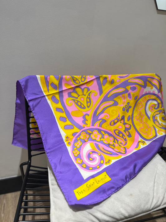 Foulard en soie Yves Saint Laurent