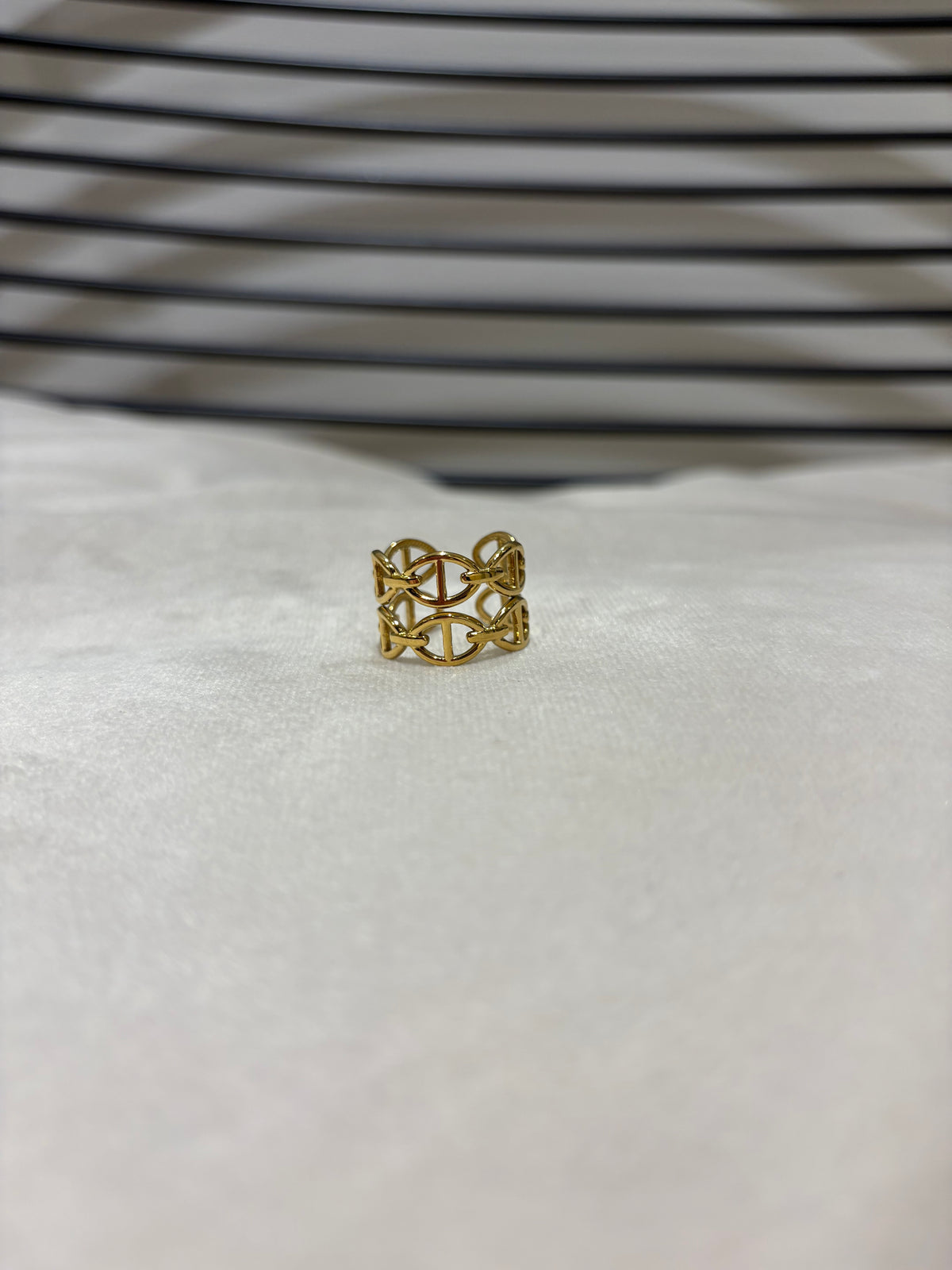 Bague doré réglable