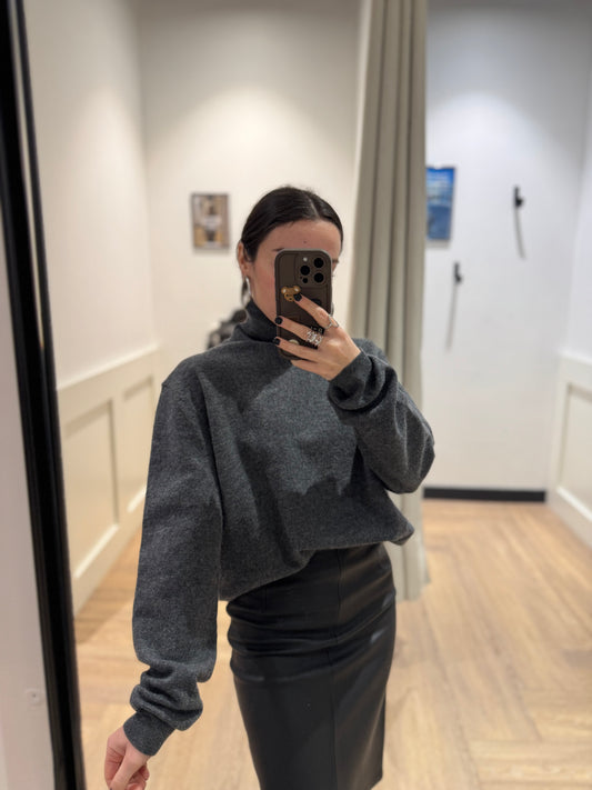 Pull col roulé en laine L