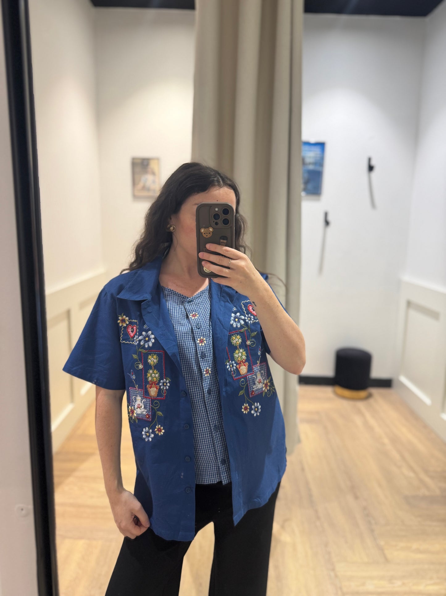 Chemise vintage à broderies S