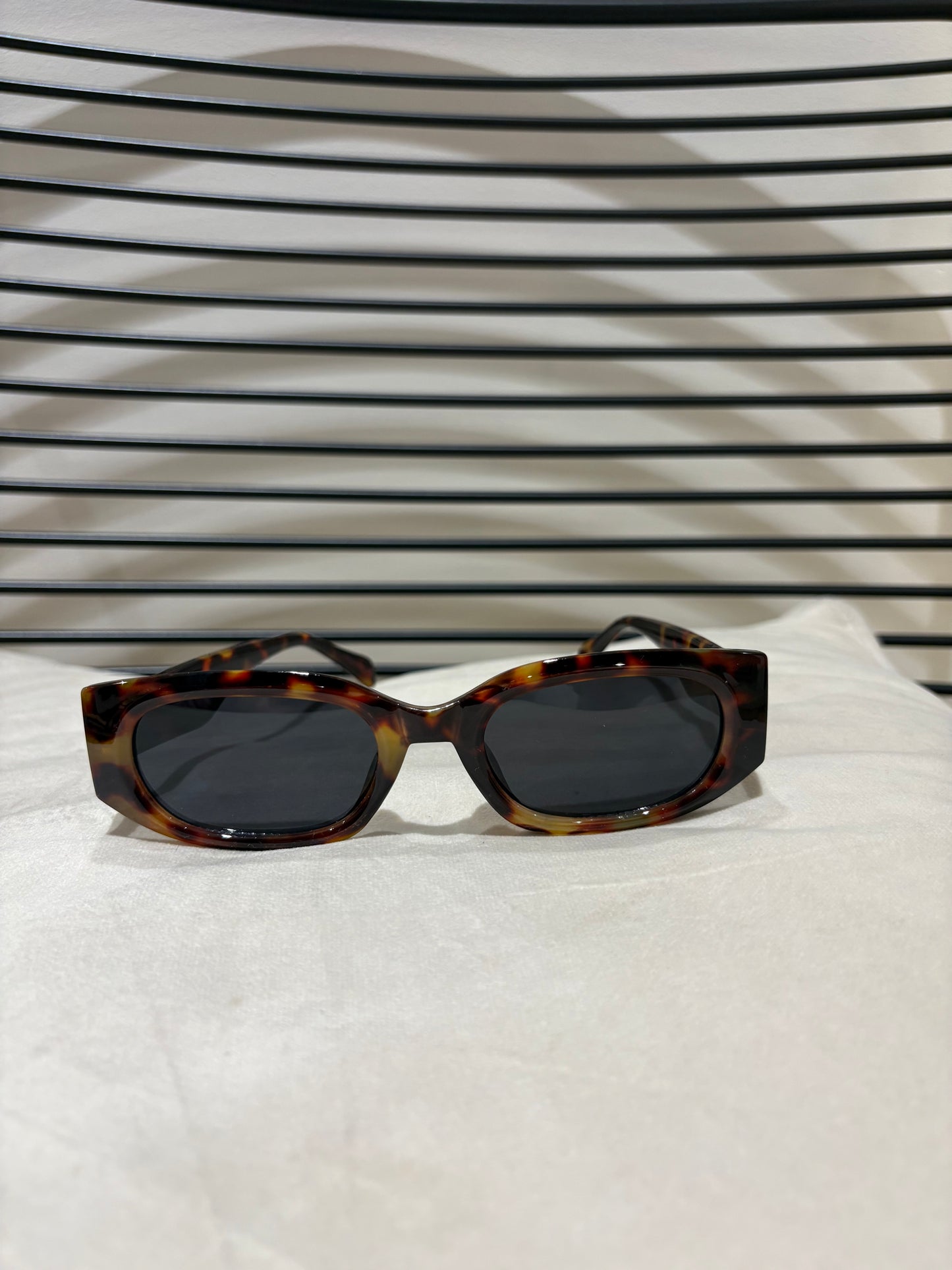 Lunette de soleil écaille foncée