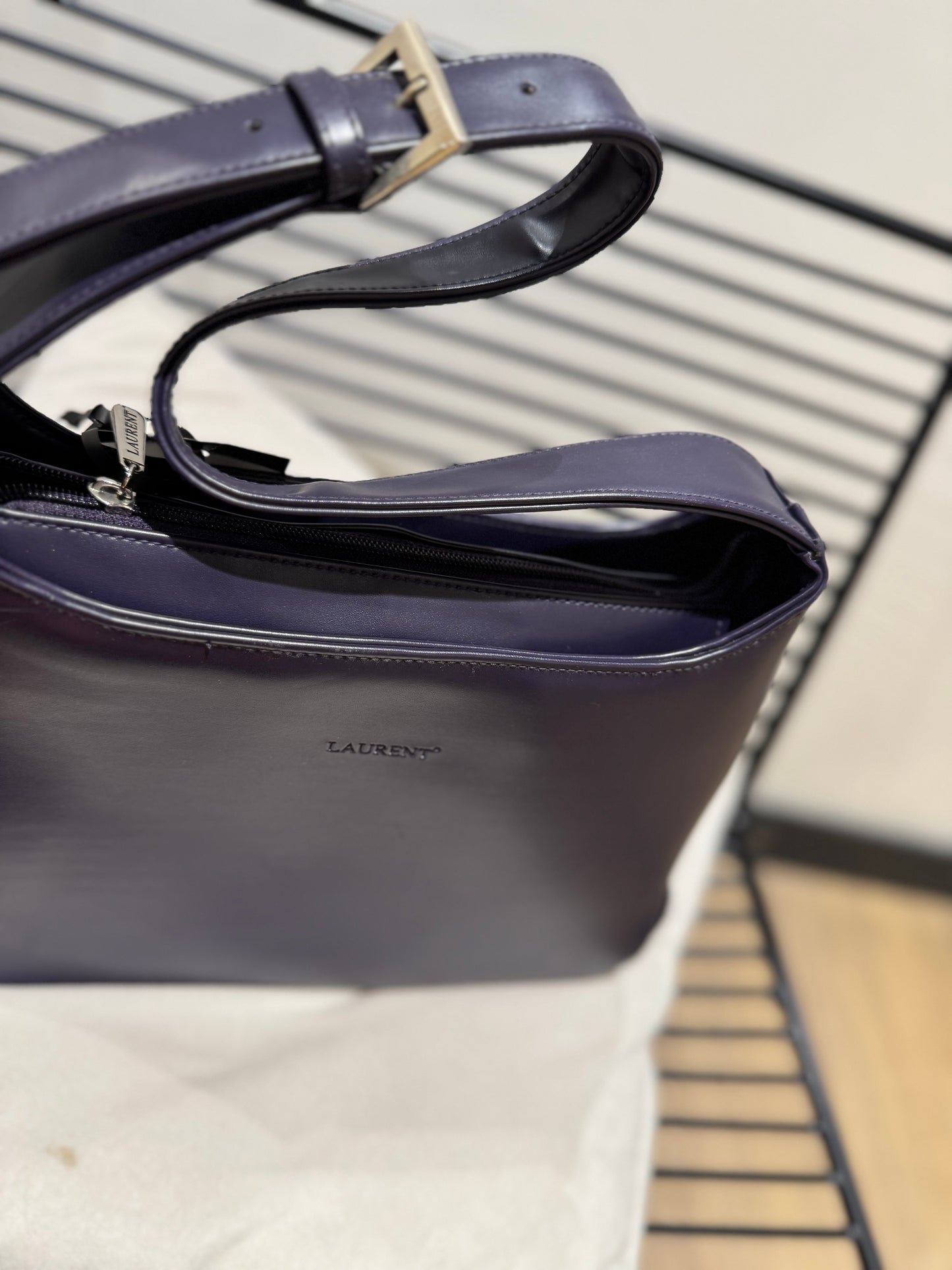 Sac à main vintage violet