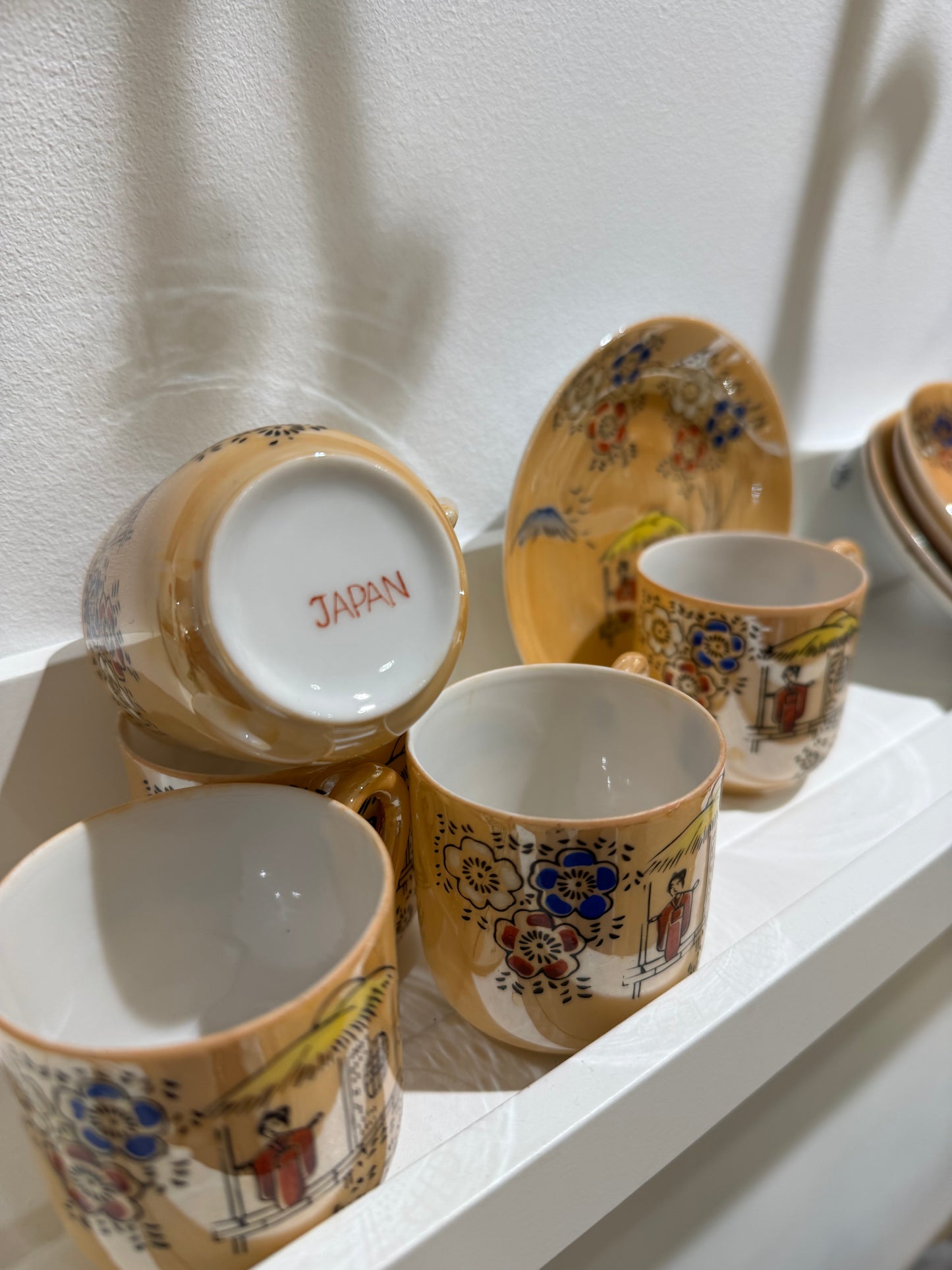 Ensemble de tasses japonaises