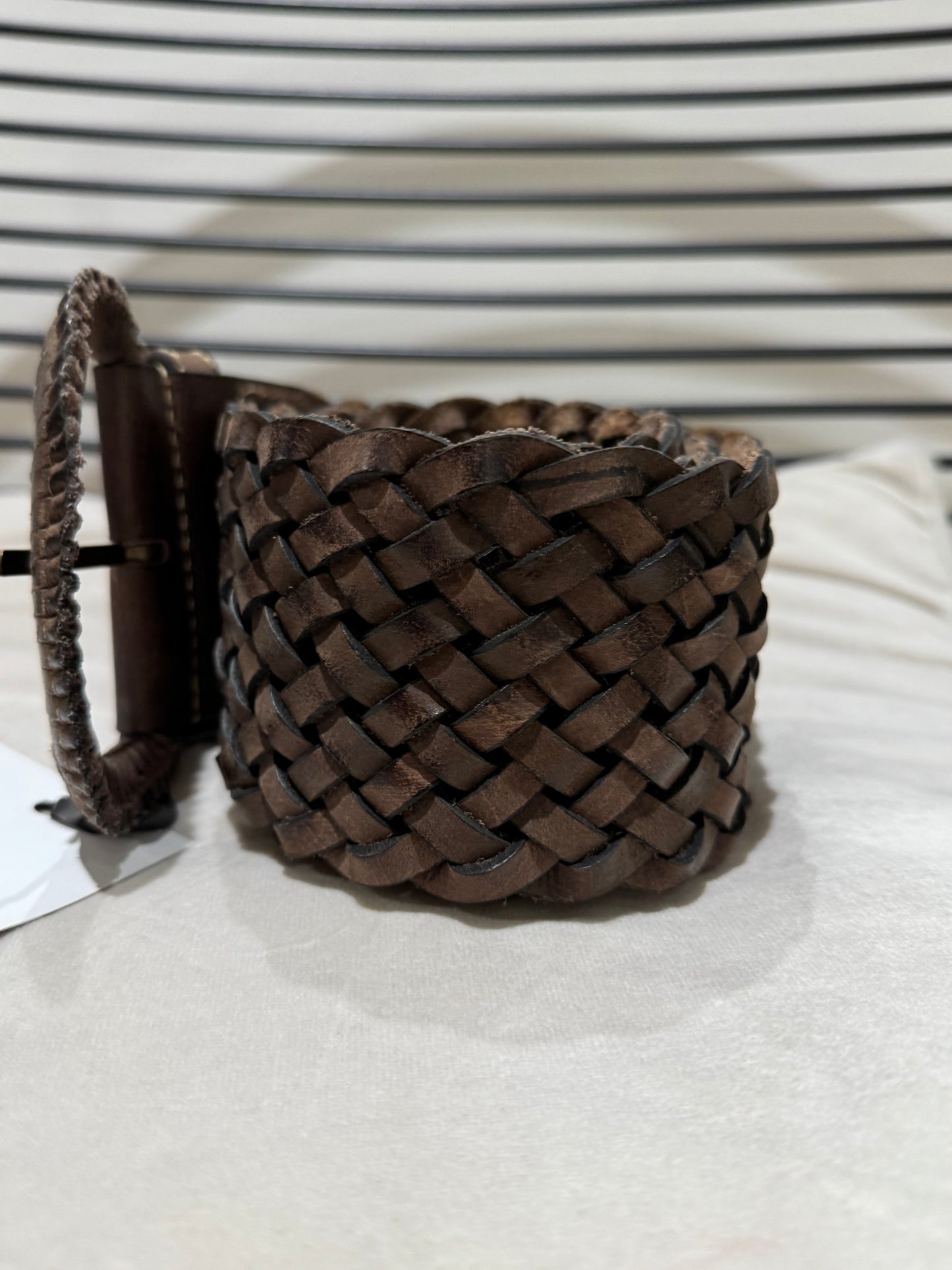 Ceinture large en cuir tressé 90cm