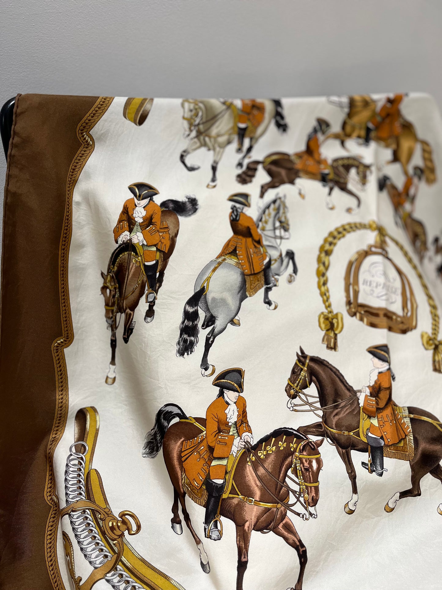 Carré de soie « Hermès » 90