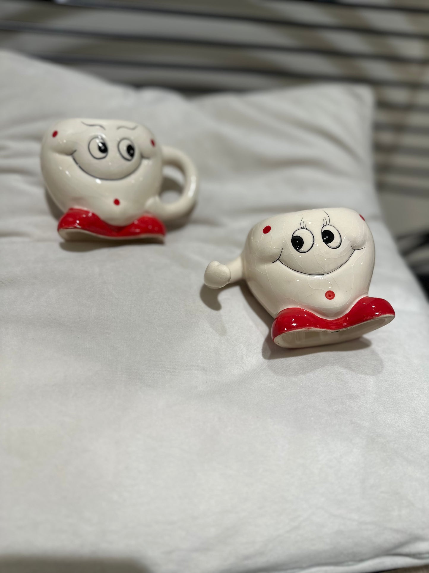 Lot de 2 tasses en céramique en forme de coeur vintage