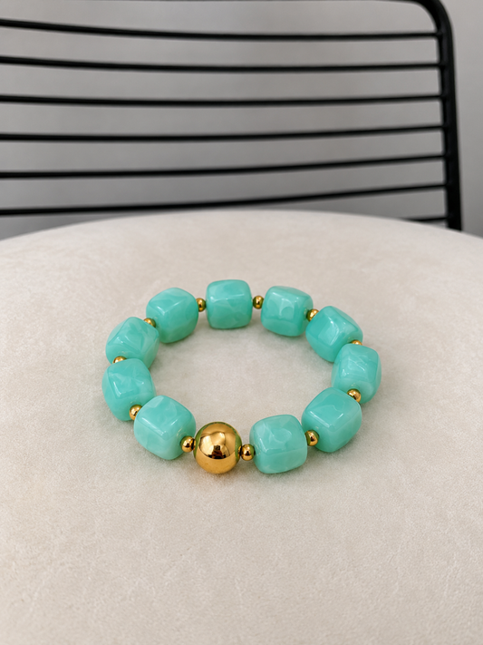 Bracelet à perles carrées turquoises
